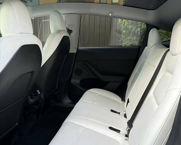 Черный Тесла Model Y, объемом двигателя 0 л и пробегом 90 тыс. км за 32000 $, фото 22 на Automoto.ua