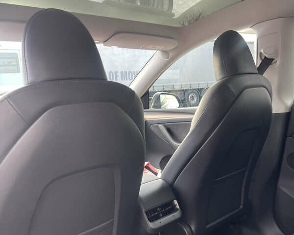 Чорний Тесла Model Y, об'ємом двигуна 0 л та пробігом 41 тис. км за 34800 $, фото 20 на Automoto.ua