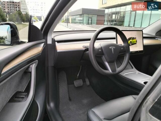 Черный Тесла Model Y, объемом двигателя 0 л и пробегом 23 тыс. км за 30500 $, фото 20 на Automoto.ua