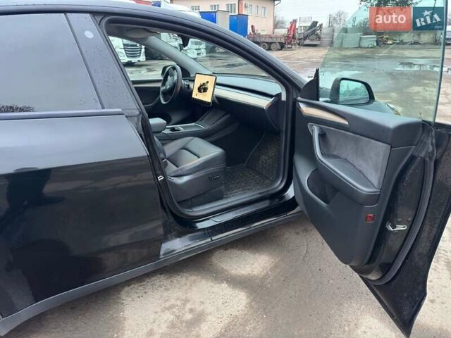 Черный Тесла Model Y, объемом двигателя 0 л и пробегом 60 тыс. км за 24500 $, фото 7 на Automoto.ua