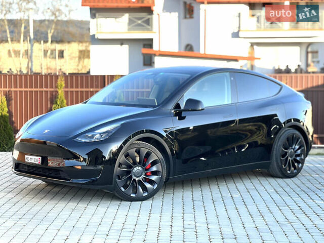 Черный Тесла Model Y, объемом двигателя 0 л и пробегом 100 тыс. км за 28900 $, фото 3 на Automoto.ua
