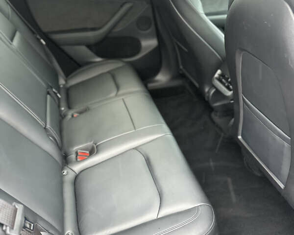 Чорний Тесла Model Y, об'ємом двигуна 0 л та пробігом 27 тис. км за 28900 $, фото 19 на Automoto.ua