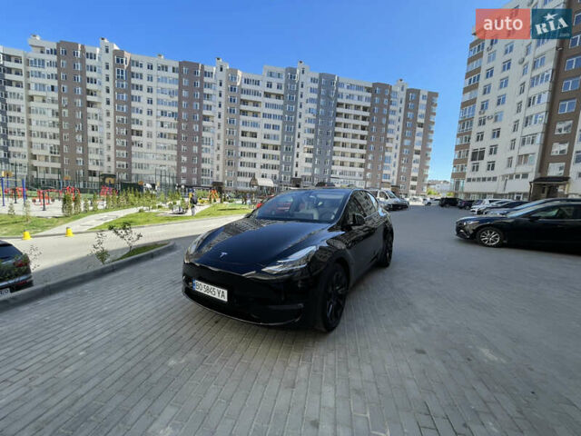 Черный Тесла Model Y, объемом двигателя 0 л и пробегом 81 тыс. км за 27700 $, фото 2 на Automoto.ua