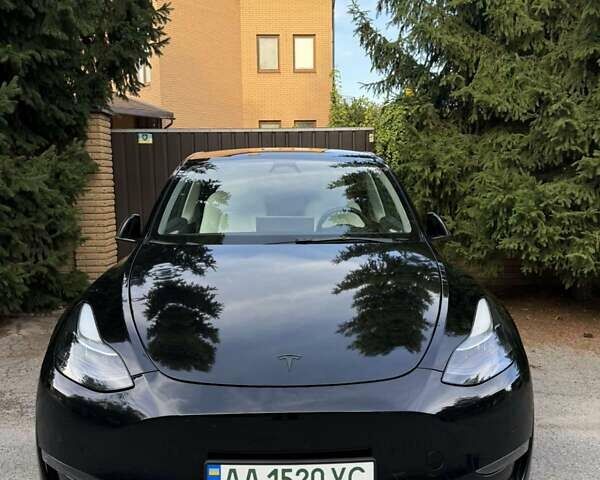 Черный Тесла Model Y, объемом двигателя 0 л и пробегом 90 тыс. км за 32000 $, фото 1 на Automoto.ua