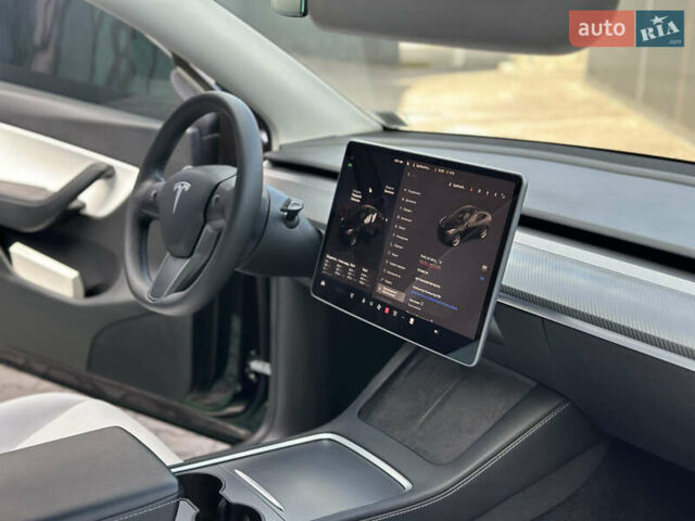 Черный Тесла Model Y, объемом двигателя 0 л и пробегом 136 тыс. км за 26199 $, фото 58 на Automoto.ua