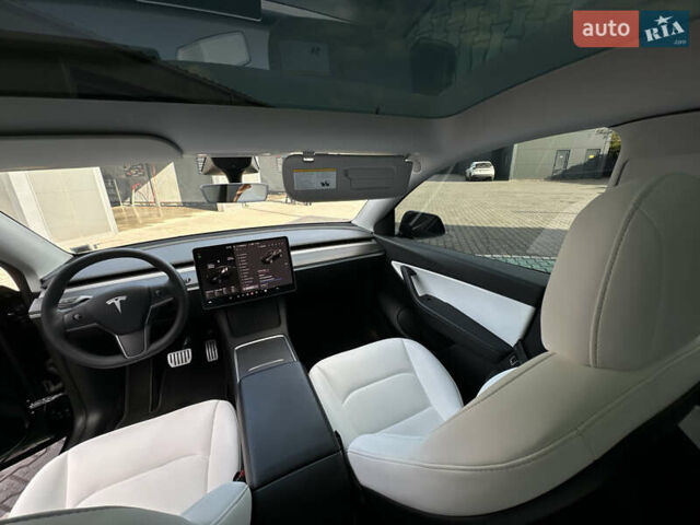 Черный Тесла Model Y, объемом двигателя 0 л и пробегом 136 тыс. км за 26199 $, фото 45 на Automoto.ua