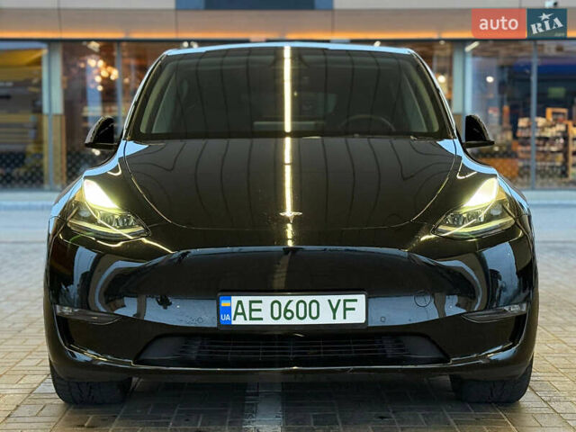 Черный Тесла Model Y, объемом двигателя 0 л и пробегом 53 тыс. км за 34999 $, фото 6 на Automoto.ua