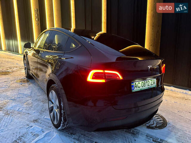 Черный Тесла Model Y, объемом двигателя 0 л и пробегом 33 тыс. км за 26900 $, фото 5 на Automoto.ua