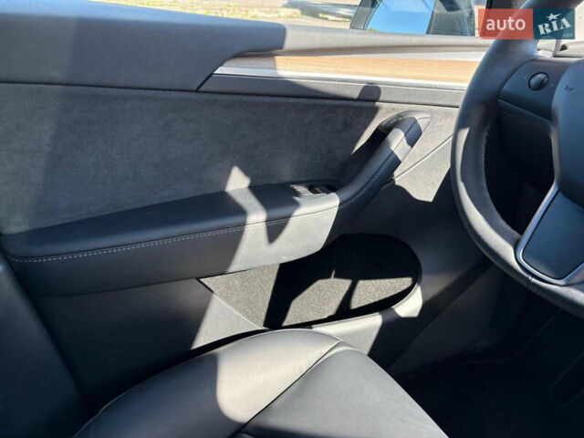 Черный Тесла Model Y, объемом двигателя 0 л и пробегом 51 тыс. км за 22399 $, фото 20 на Automoto.ua