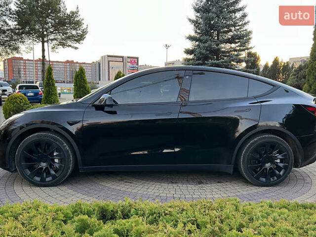 Черный Тесла Model Y, объемом двигателя 0 л и пробегом 121 тыс. км за 25750 $, фото 3 на Automoto.ua
