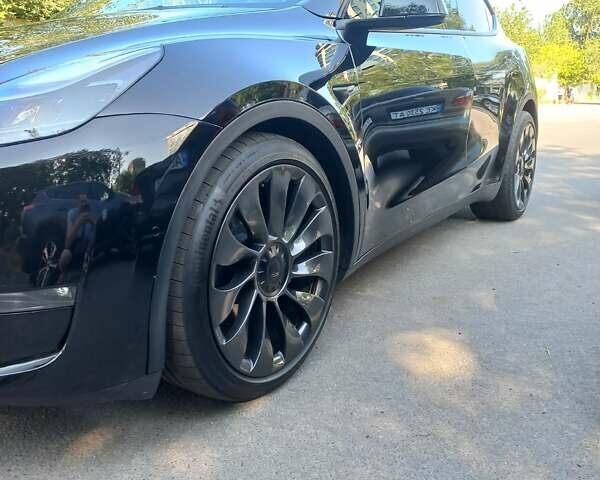 Чорний Тесла Model Y, об'ємом двигуна 0 л та пробігом 74 тис. км за 24500 $, фото 1 на Automoto.ua