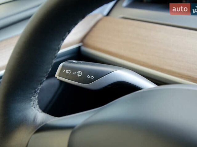 Чорний Тесла Model Y, об'ємом двигуна 0 л та пробігом 130 тис. км за 25500 $, фото 32 на Automoto.ua