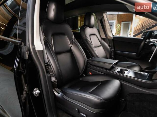 Черный Тесла Model Y, объемом двигателя 0 л и пробегом 155 тыс. км за 23000 $, фото 26 на Automoto.ua