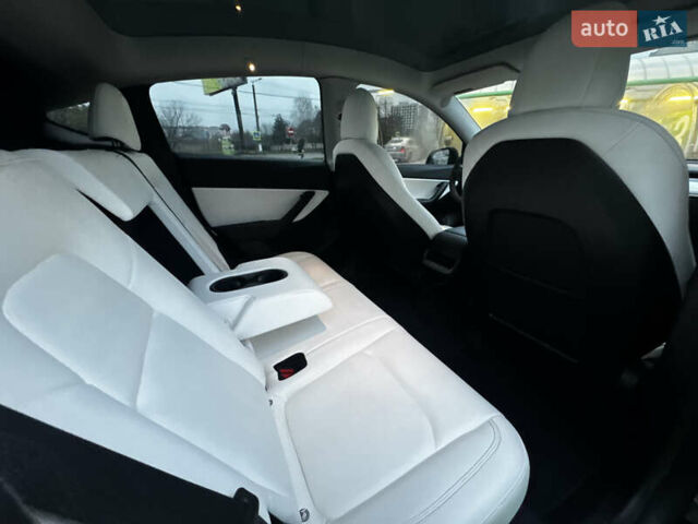 Черный Тесла Model Y, объемом двигателя 0 л и пробегом 85 тыс. км за 28000 $, фото 35 на Automoto.ua