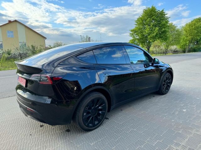 Черный Тесла Model Y, объемом двигателя 0 л и пробегом 15 тыс. км за 32800 $, фото 2 на Automoto.ua