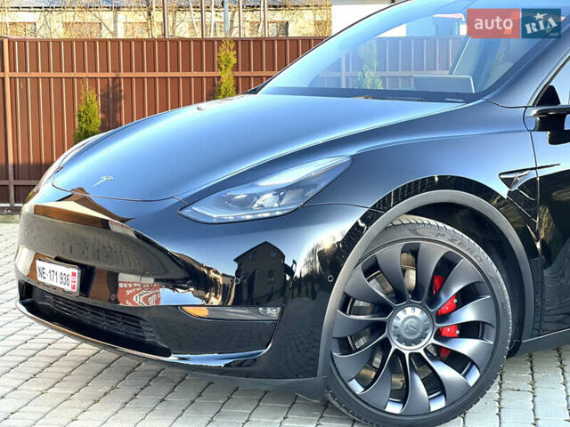 Черный Тесла Model Y, объемом двигателя 0 л и пробегом 100 тыс. км за 28900 $, фото 5 на Automoto.ua