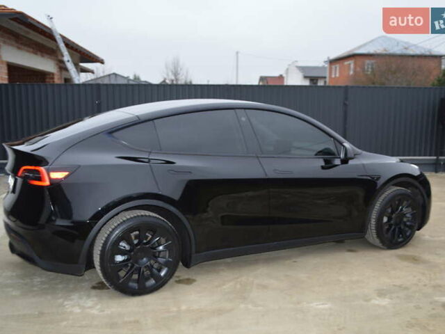 Чорний Тесла Model Y, об'ємом двигуна 0 л та пробігом 32 тис. км за 25900 $, фото 12 на Automoto.ua