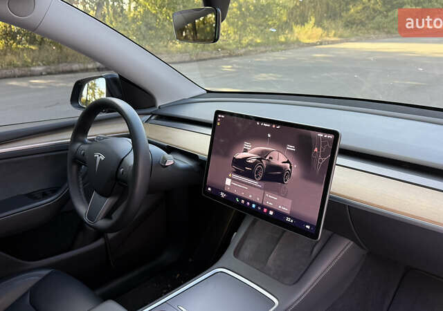 Черный Тесла Model Y, объемом двигателя 0 л и пробегом 56 тыс. км за 35000 $, фото 2 на Automoto.ua