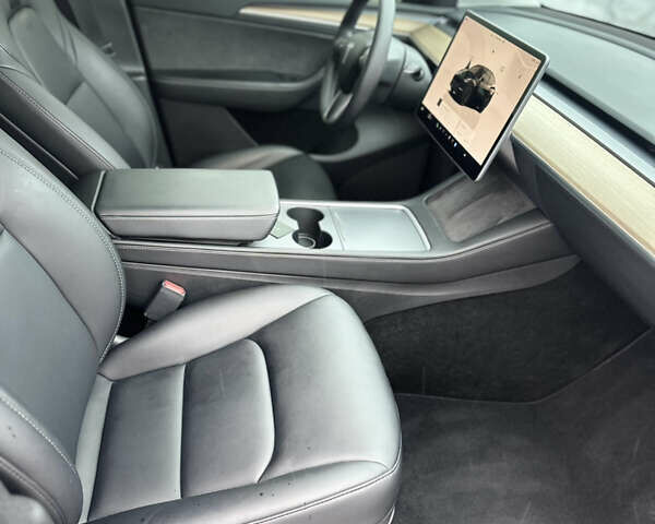 Чорний Тесла Model Y, об'ємом двигуна 0 л та пробігом 27 тис. км за 28900 $, фото 22 на Automoto.ua