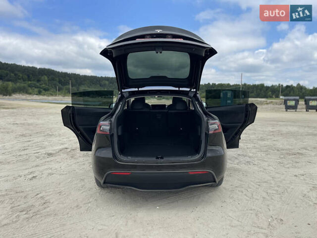 Черный Тесла Model Y, объемом двигателя 0 л и пробегом 83 тыс. км за 25500 $, фото 16 на Automoto.ua