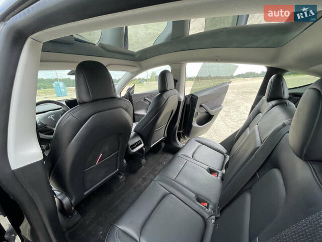 Черный Тесла Model Y, объемом двигателя 0 л и пробегом 83 тыс. км за 25500 $, фото 25 на Automoto.ua