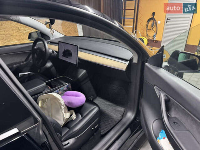 Черный Тесла Model Y, объемом двигателя 0 л и пробегом 89 тыс. км за 25500 $, фото 9 на Automoto.ua