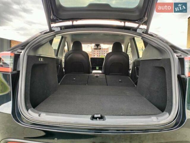 Черный Тесла Model Y, объемом двигателя 0 л и пробегом 23 тыс. км за 30500 $, фото 39 на Automoto.ua
