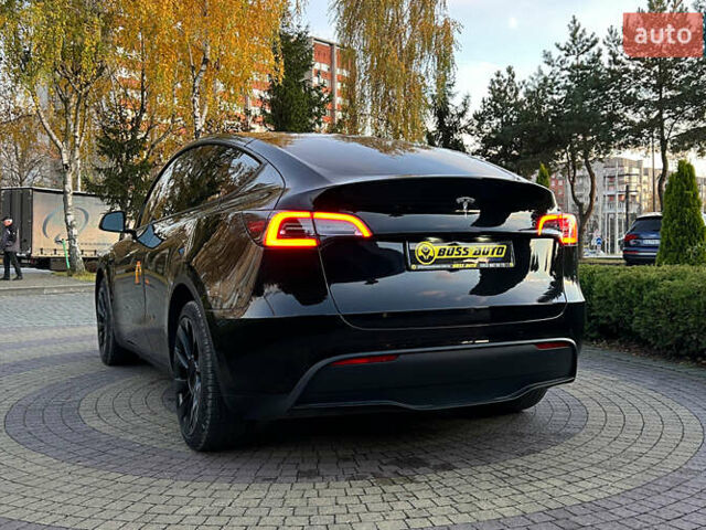 Черный Тесла Model Y, объемом двигателя 0 л и пробегом 121 тыс. км за 25750 $, фото 4 на Automoto.ua