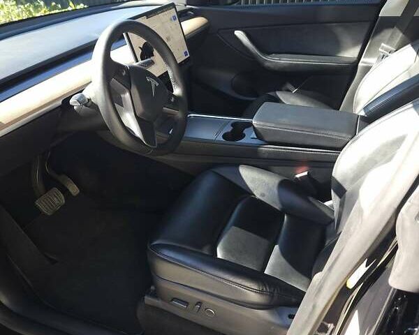Черный Тесла Model Y, объемом двигателя 0 л и пробегом 54 тыс. км за 26300 $, фото 8 на Automoto.ua
