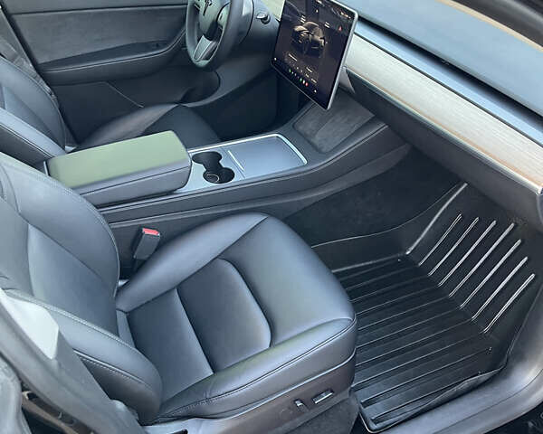 Черный Тесла Model Y, объемом двигателя 0 л и пробегом 83 тыс. км за 25900 $, фото 15 на Automoto.ua