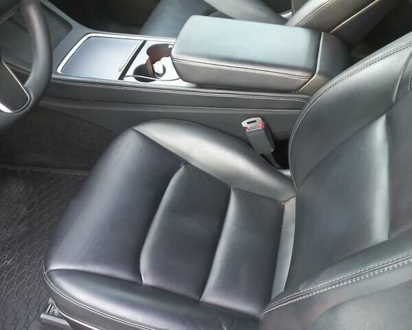 Чорний Тесла Model Y, об'ємом двигуна 0 л та пробігом 74 тис. км за 24500 $, фото 27 на Automoto.ua