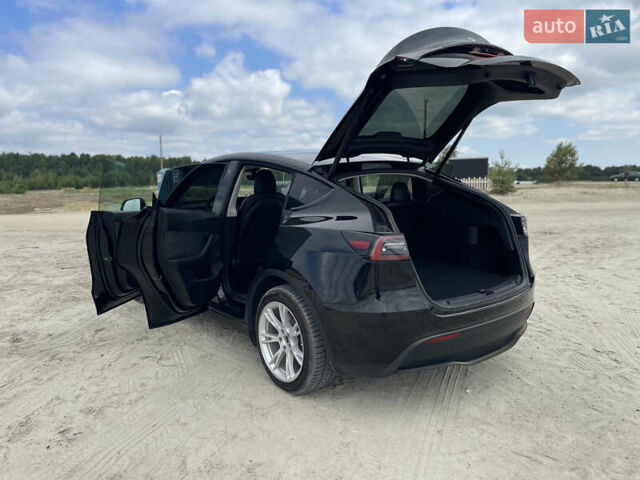 Черный Тесла Model Y, объемом двигателя 0 л и пробегом 83 тыс. км за 25500 $, фото 17 на Automoto.ua