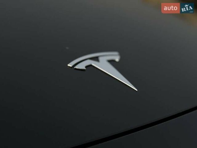 Черный Тесла Model Y, объемом двигателя 0 л и пробегом 44 тыс. км за 34200 $, фото 9 на Automoto.ua