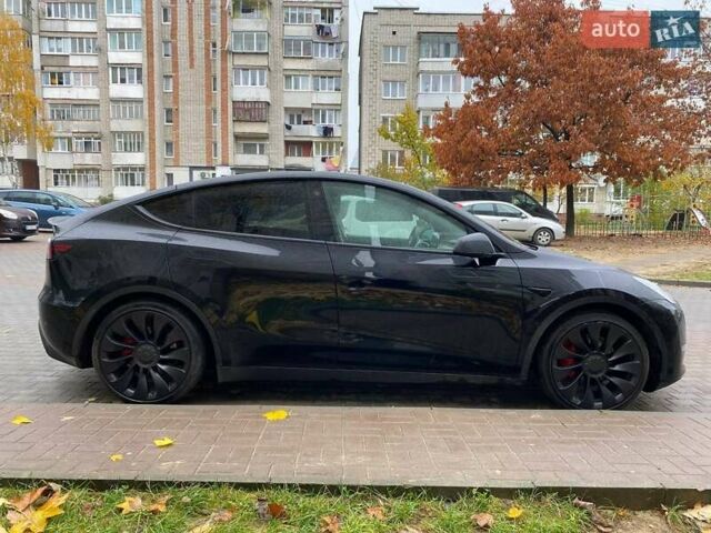 Черный Тесла Model Y, объемом двигателя 0 л и пробегом 32 тыс. км за 32000 $, фото 11 на Automoto.ua