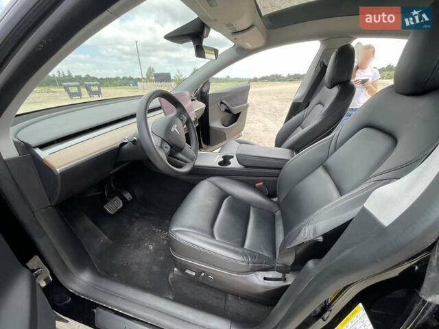 Черный Тесла Model Y, объемом двигателя 0 л и пробегом 83 тыс. км за 25500 $, фото 26 на Automoto.ua
