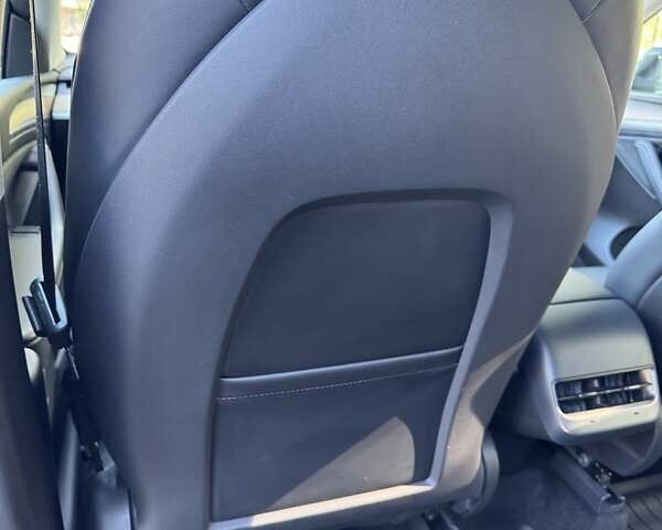 Чорний Тесла Model Y, об'ємом двигуна 0 л та пробігом 50 тис. км за 39500 $, фото 28 на Automoto.ua
