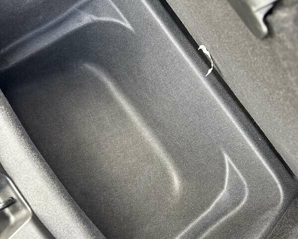 Тесла Model Y 2022 в Луцке на Automoto.ua Черный Тесла Model Y, объемом двигателя 0 л и пробегом 222 тыс. км за 19999 $, фото 66 на Automoto.ua