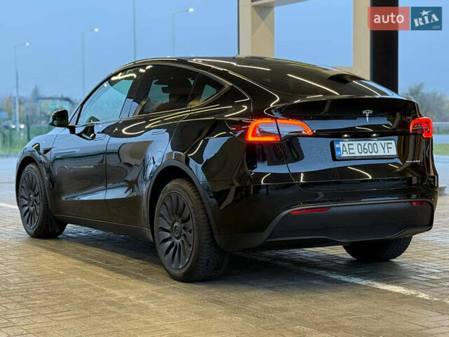 Черный Тесла Model Y, объемом двигателя 0 л и пробегом 53 тыс. км за 34999 $, фото 7 на Automoto.ua