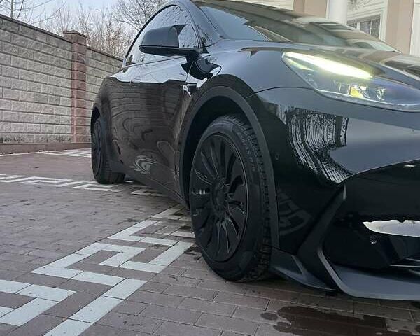 Тесла Model Y 2022 в Киеве на Automoto.ua Черный Тесла Model Y, объемом двигателя 0 л и пробегом 186 тыс. км за 23900 $, фото 3 на Automoto.ua