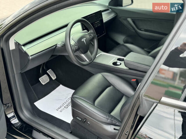 Черный Тесла Model Y, объемом двигателя 0 л и пробегом 60 тыс. км за 24500 $, фото 9 на Automoto.ua