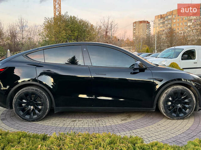 Черный Тесла Model Y, объемом двигателя 0 л и пробегом 121 тыс. км за 25750 $, фото 7 на Automoto.ua