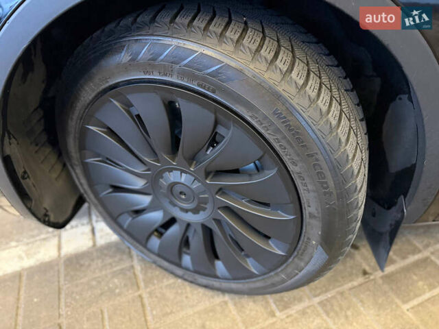 Черный Тесла Model Y, объемом двигателя 0 л и пробегом 53 тыс. км за 34999 $, фото 13 на Automoto.ua