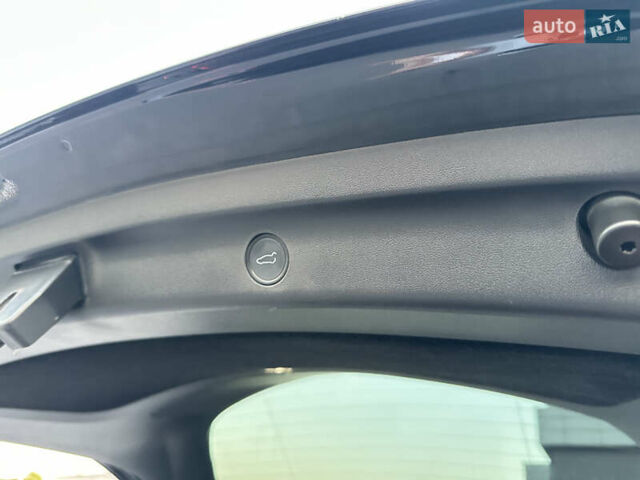 Чорний Тесла Model Y, об'ємом двигуна 0 л та пробігом 135 тис. км за 26499 $, фото 43 на Automoto.ua