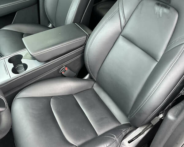 Чорний Тесла Model Y, об'ємом двигуна 0 л та пробігом 27 тис. км за 28900 $, фото 12 на Automoto.ua