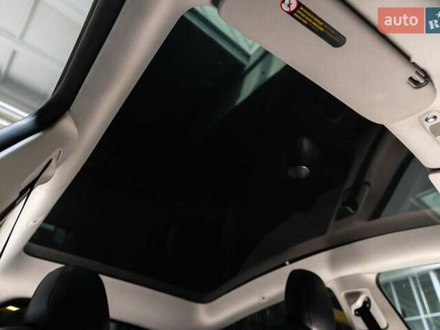 Черный Тесла Model Y, объемом двигателя 0 л и пробегом 155 тыс. км за 23000 $, фото 25 на Automoto.ua