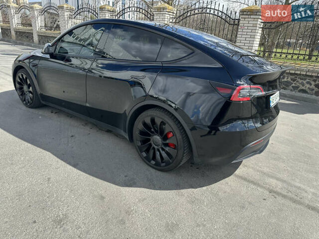 Черный Тесла Model Y, объемом двигателя 0 л и пробегом 36 тыс. км за 40800 $, фото 5 на Automoto.ua
