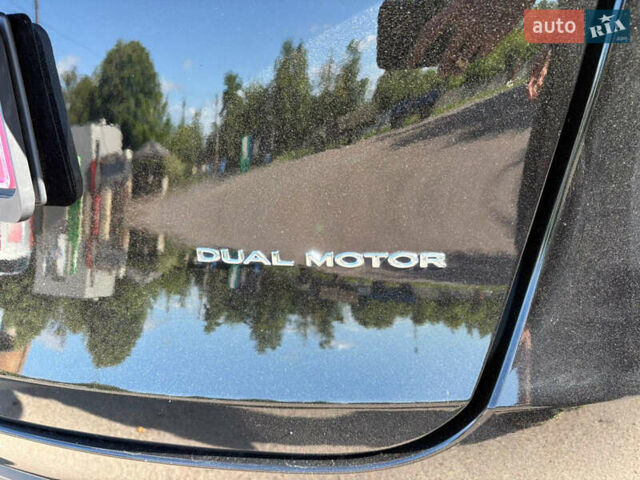 Тесла Model Y 2022 в Ровно на Automoto.ua Черный Тесла Model Y, объемом двигателя 0 л и пробегом 51 тыс. км за 23699 $, фото 13 на Automoto.ua