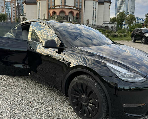 Чорний Тесла Model Y, об'ємом двигуна 0 л та пробігом 47 тис. км за 23700 $, фото 4 на Automoto.ua