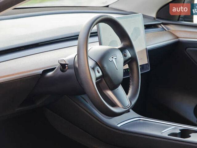 Чорний Тесла Model Y, об'ємом двигуна 0 л та пробігом 130 тис. км за 25500 $, фото 52 на Automoto.ua