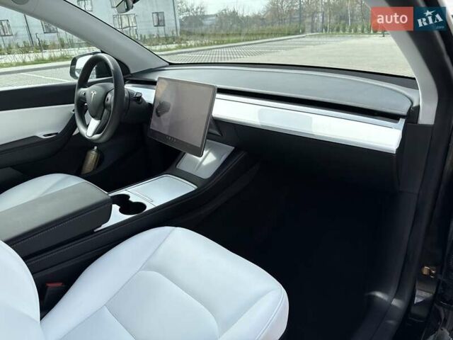 Тесла Model Y 2022 в Луцке на Automoto.ua Черный Тесла Model Y, объемом двигателя 0 л и пробегом 222 тыс. км за 19999 $, фото 42 на Automoto.ua